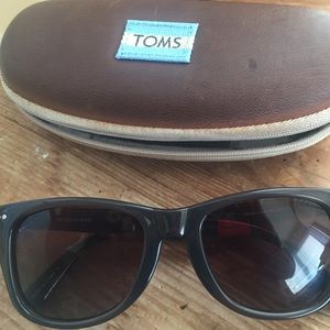 TOMS sunglasses